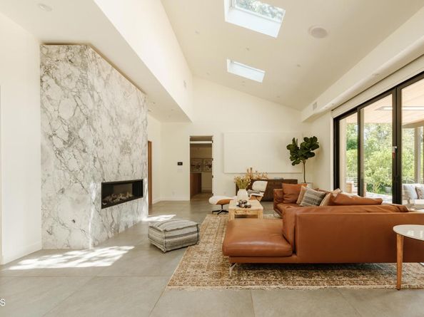 1905 Midlothian Drive, Altadena CA 91001