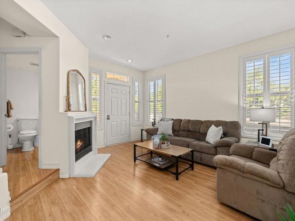 489 W Summerfield Circle, Anaheim CA 92802