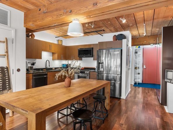 530 S Hewitt Street 244, Los Angeles CA 90013