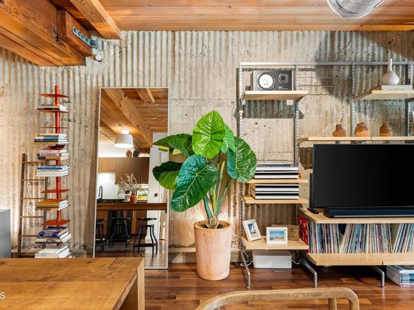 530 S Hewitt Street 244, Los Angeles CA 90013