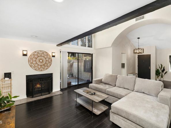 8231 Mason Avenue E, Winnetka CA 91306