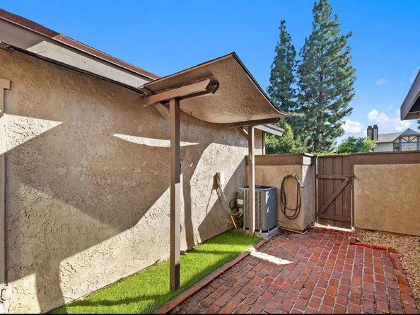 8231 Mason Avenue E, Winnetka CA 91306