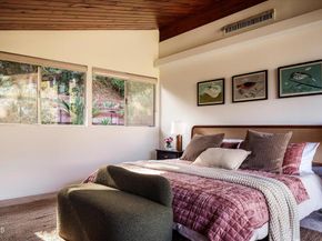 1256 Club House Drive, Pasadena CA 91105