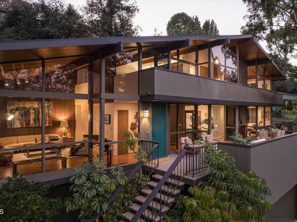 1256 Club House Drive, Pasadena CA 91105