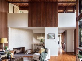 1256 Club House Drive, Pasadena CA 91105