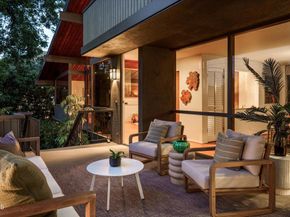 1256 Club House Drive, Pasadena CA 91105