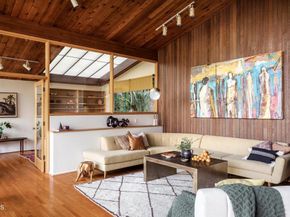 1256 Club House Drive, Pasadena CA 91105