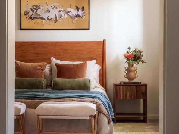 1256 Club House Drive, Pasadena CA 91105