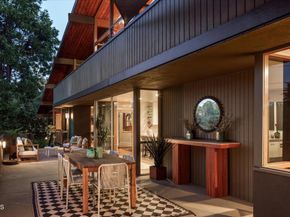 1256 Club House Drive, Pasadena CA 91105