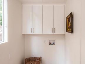 1256 Club House Drive, Pasadena CA 91105