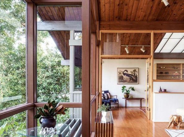 1256 Club House Drive, Pasadena CA 91105