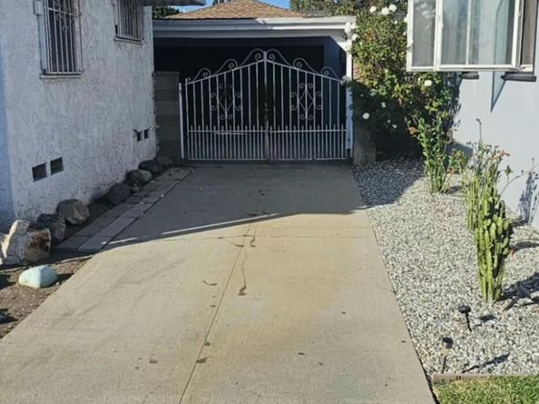 1239 E 124TH Street, Los Angeles CA 90059