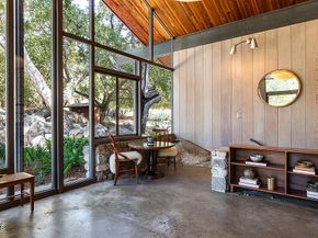 3740 Canyon Crest Road, Altadena CA 91001