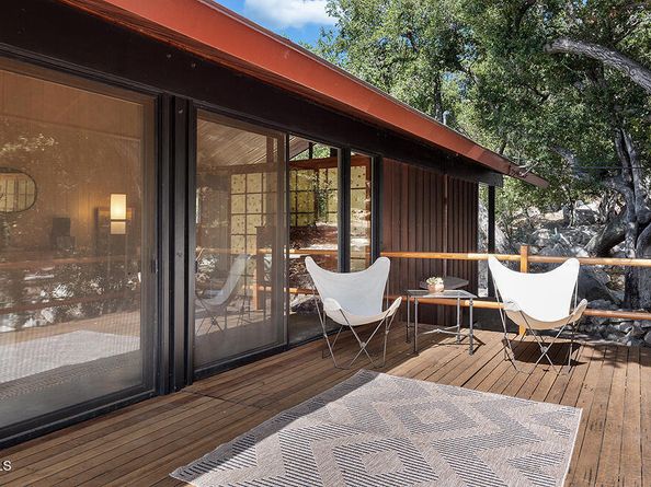 3740 Canyon Crest Road, Altadena CA 91001