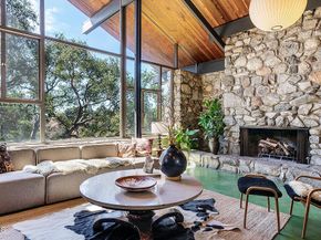 3740 Canyon Crest Road, Altadena CA 91001