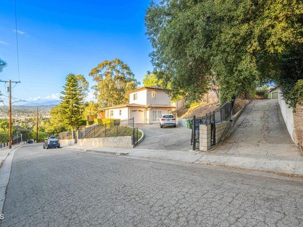 6518 Short Way, Los Angeles CA 90042