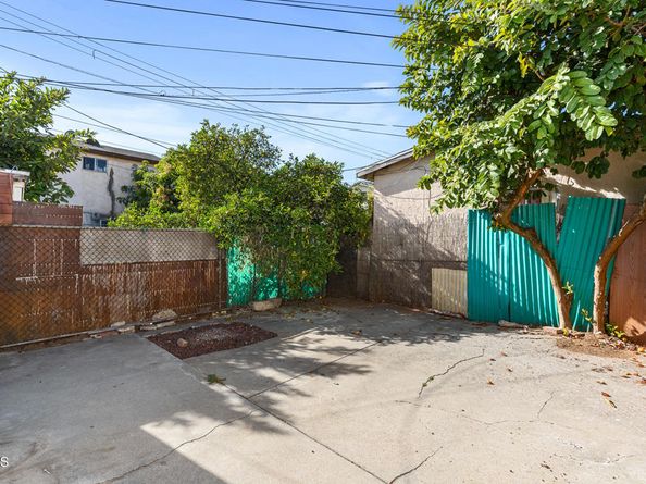 3512 3514 E 7th Street, Los Angeles CA 90023