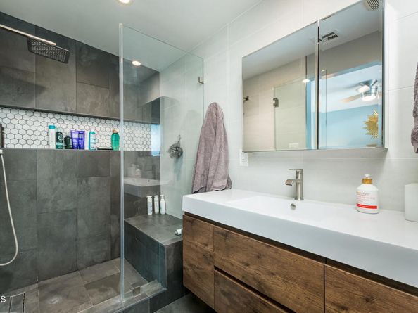 2144 N Pass Avenue, Burbank CA 91505