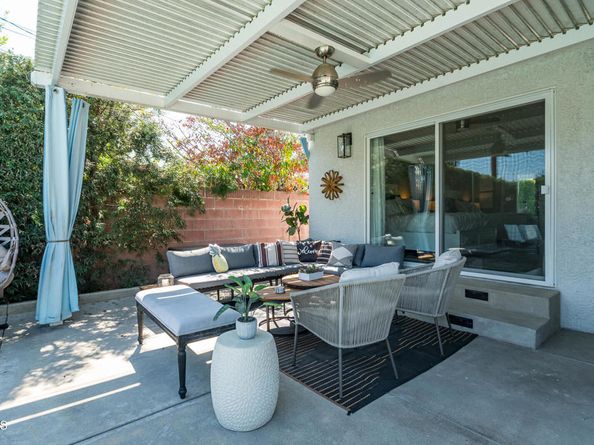 2144 N Pass Avenue, Burbank CA 91505