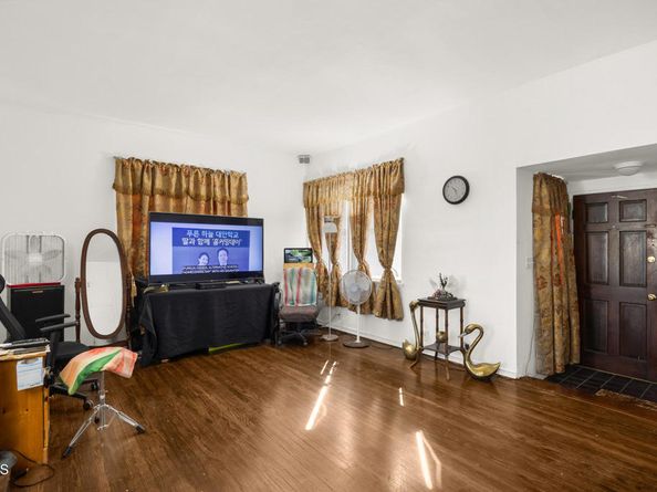 3205 Palmer Drive, Los Angeles CA 90065