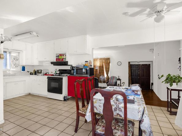 3205 Palmer Drive, Los Angeles CA 90065