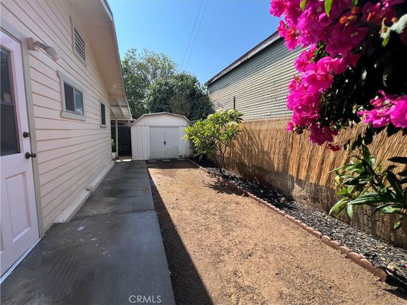 5807 Meridian Street, Los Angeles CA 90042