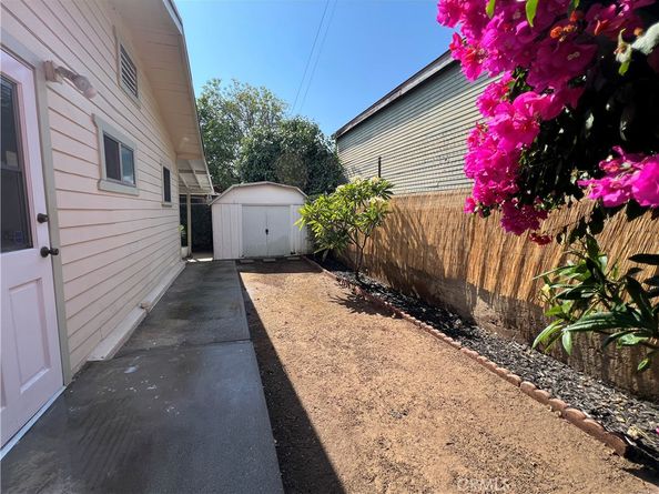 5807 Meridian Street, Los Angeles CA 90042