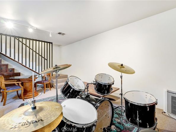 6521 W 85th Street, Los Angeles CA 90045