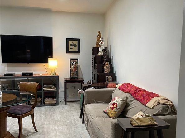 6521 W 85th Street, Los Angeles CA 90045