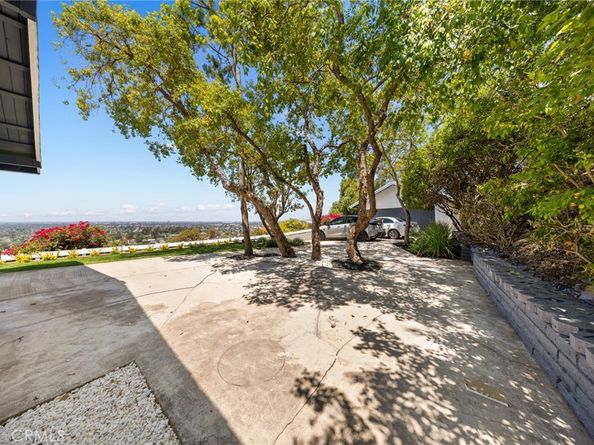 12284 Circula Panorama, Santa Ana CA 92705