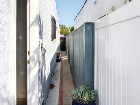 207 Santa Ana Avenue, Long Beach CA 90803