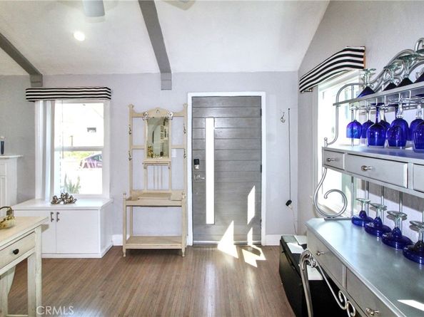 207 Santa Ana Avenue, Long Beach CA 90803