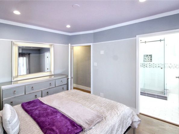 207 Santa Ana Avenue, Long Beach CA 90803