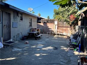 6240 Hazeltine Avenue, Van Nuys CA 91401