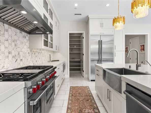 244 Coal Mine, Irvine CA 92602