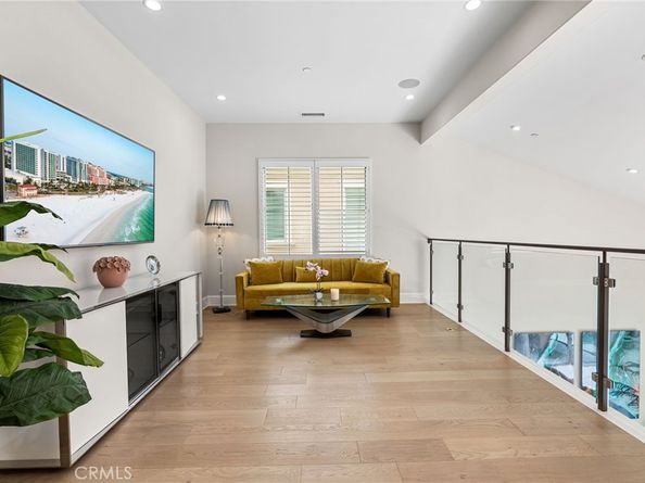 244 Coal Mine, Irvine CA 92602