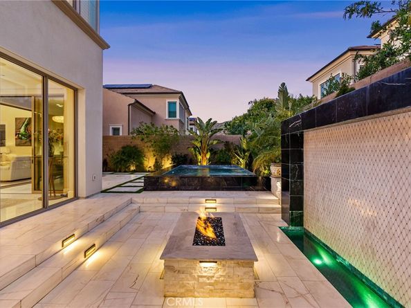 244 Coal Mine, Irvine CA 92602