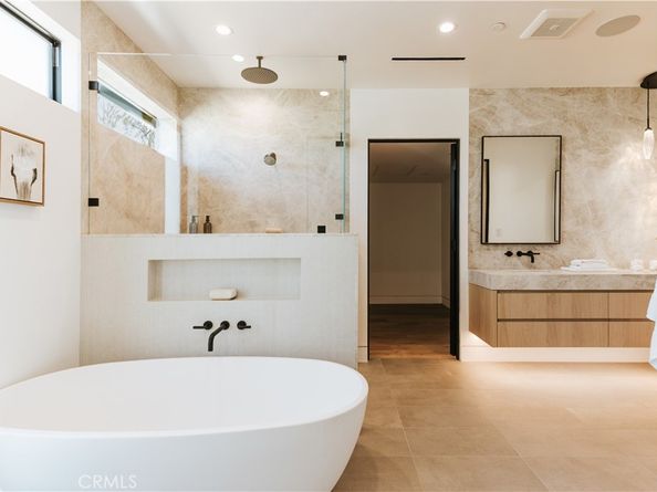 2321 Mesa Drive, Newport Beach CA 92660