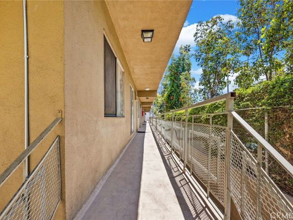 5923 Carlton Way, Los Angeles CA 90028