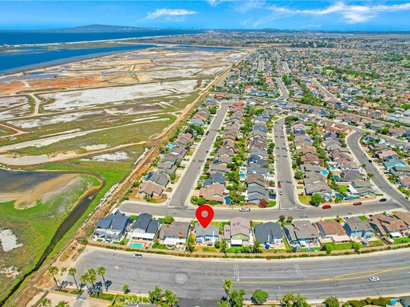 18202 Foss Lane, Huntington Beach CA 92648