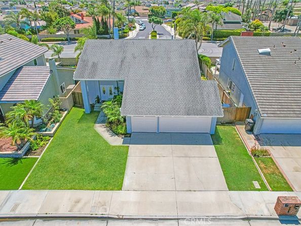 18202 Foss Lane, Huntington Beach CA 92648