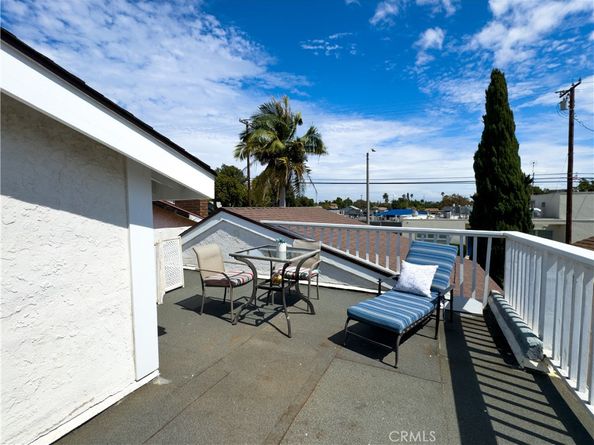 1353 Termino, Long Beach CA 90804