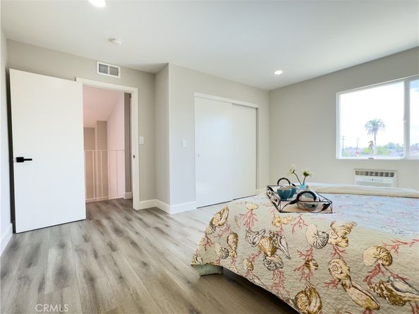 1353 Termino, Long Beach CA 90804