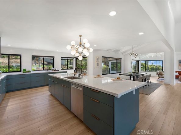 7146 Argonauta, Carlsbad CA 92009