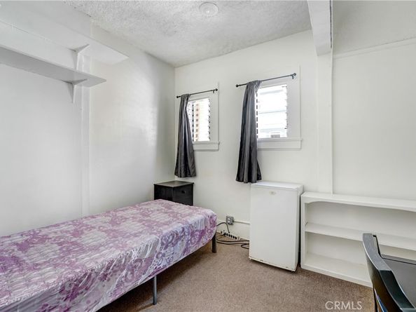 1041 Elden Avenue, Los Angeles CA 90006