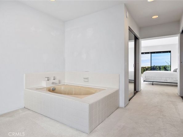 1917 Yacht Colinia, Newport Beach CA 92660