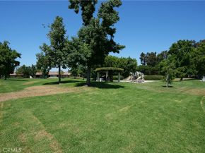 34 Lone Pine 40, Irvine CA 92604