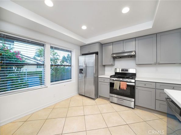 34 Lone Pine 40, Irvine CA 92604