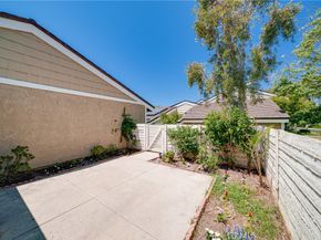 34 Lone Pine 40, Irvine CA 92604