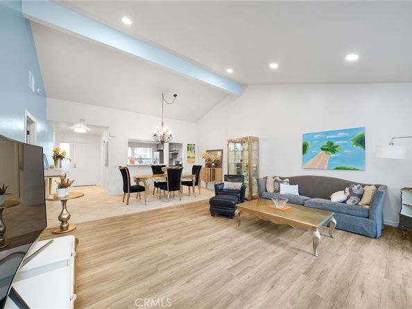 34 Lone Pine 40, Irvine CA 92604